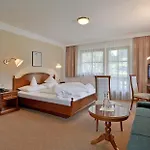 Hotel Waldheim Garni 4*