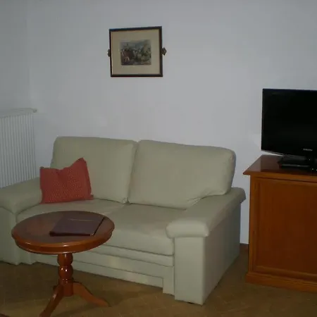 Otel Waldheim Garni 4*