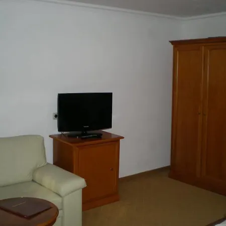 호텔 Waldheim Garni 4*