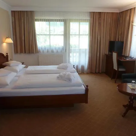 Waldheim Garni 호텔 4*