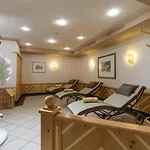 فندق Waldheim Garni مايرهوفن