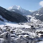 فندق Waldheim Garni مايرهوفن