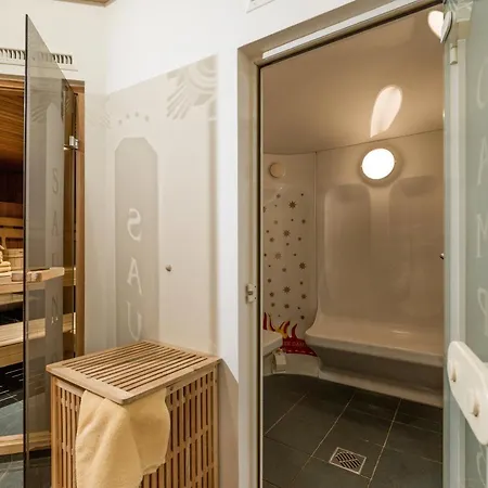 Waldheim Garni 4*