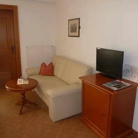 Hotel Waldheim Garni Mayrhofen