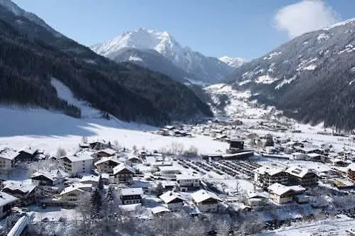 מלון Waldheim Garni מאיירהופן